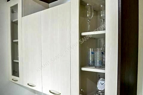 Кухня Амелия кремовая линия